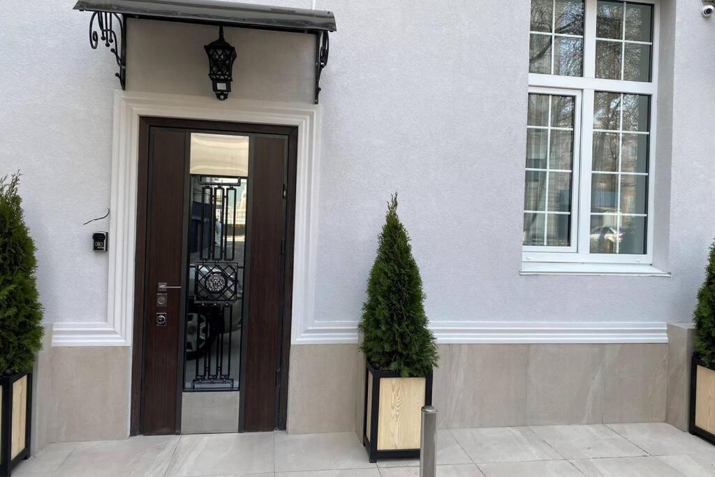 Апартаменты Hidden Gem With Its Own Private Entry At Lypky Киев Экстерьер фото